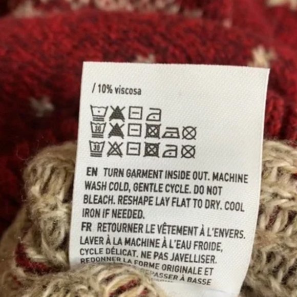 American Eagle Nordic Snowflake Holiday Christmas Red/ Burgundy Sweater Size: L - Picture 8 of 10